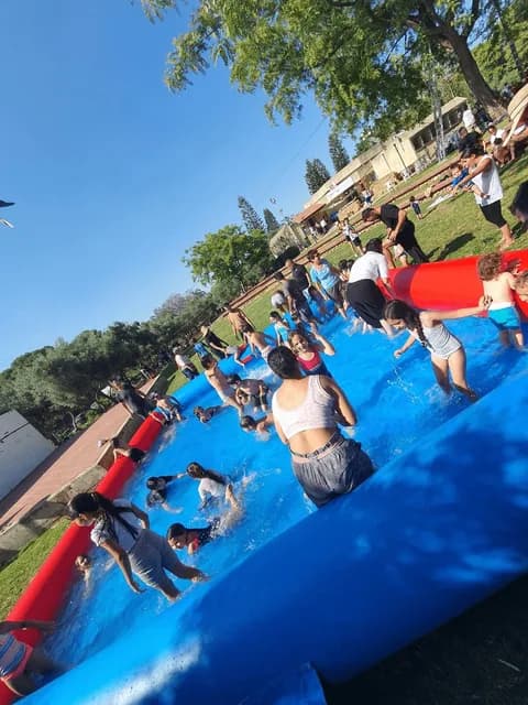 בריכת מים 5X5