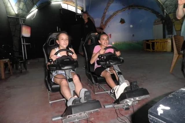 חברת NDS בסופרלנד